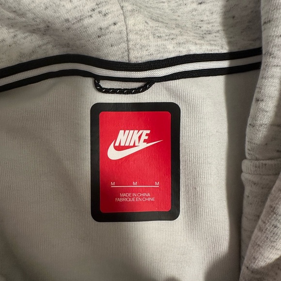 Nike Tech Fleece Vest - Heathered Grey - Picture 9 of 10
